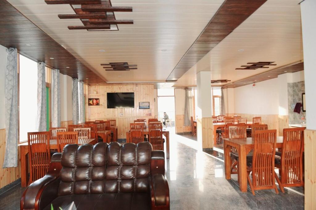 Tulip Flowing River View Hotel. Shamshi Esterno foto